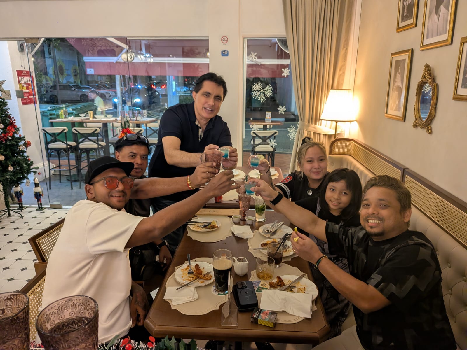 Happy Guests at KOTHI